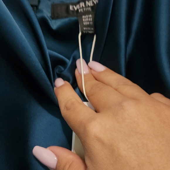 Brand New Ever New Laura Satin Cowl Dress - Picture 4 of 5